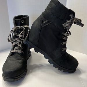 Sorel “Joan of Arctic Wedge lll Lexie” Boot
